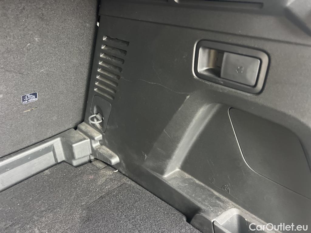  Peugeot  3008 PEUGEOT  / 2020 / 5P / todoterreno 1.5 BlueHDi 96kW (130CV) S&S Active Pack (AC4) #6