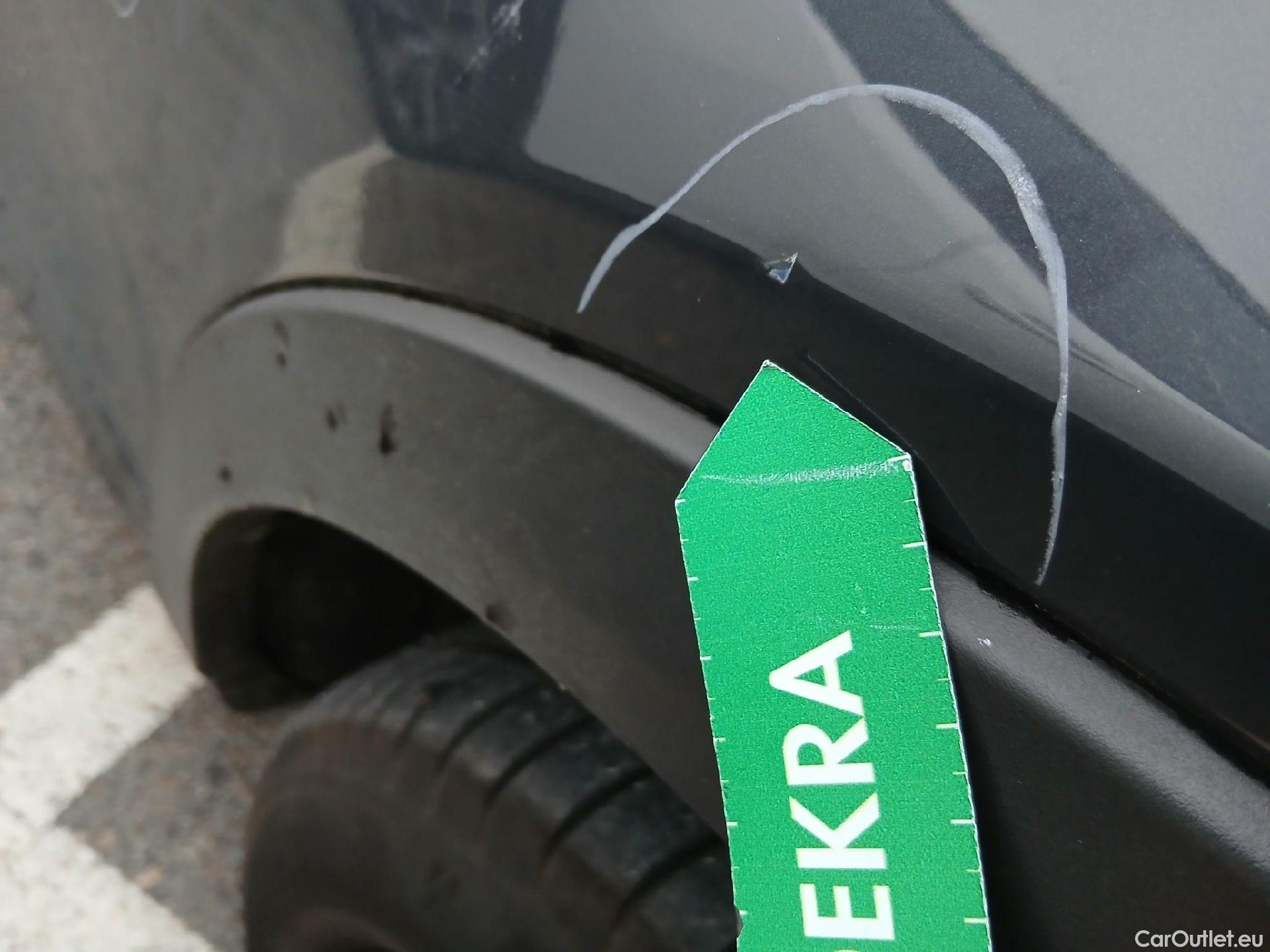  KIA  XCeed KIA  1.6 GDi PHEV 104kW (141CV) eDrive (AC) #47