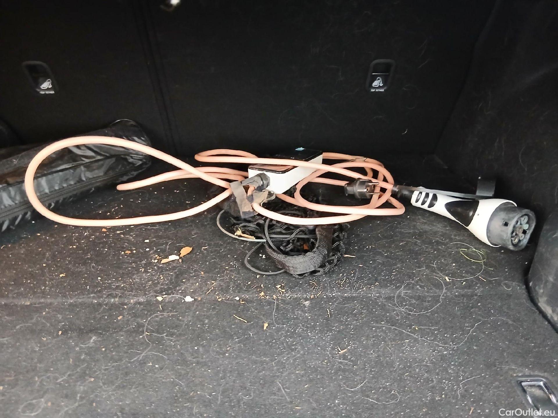  KIA  XCeed KIA  1.6 GDi PHEV 104kW (141CV) eDrive (AC) #32