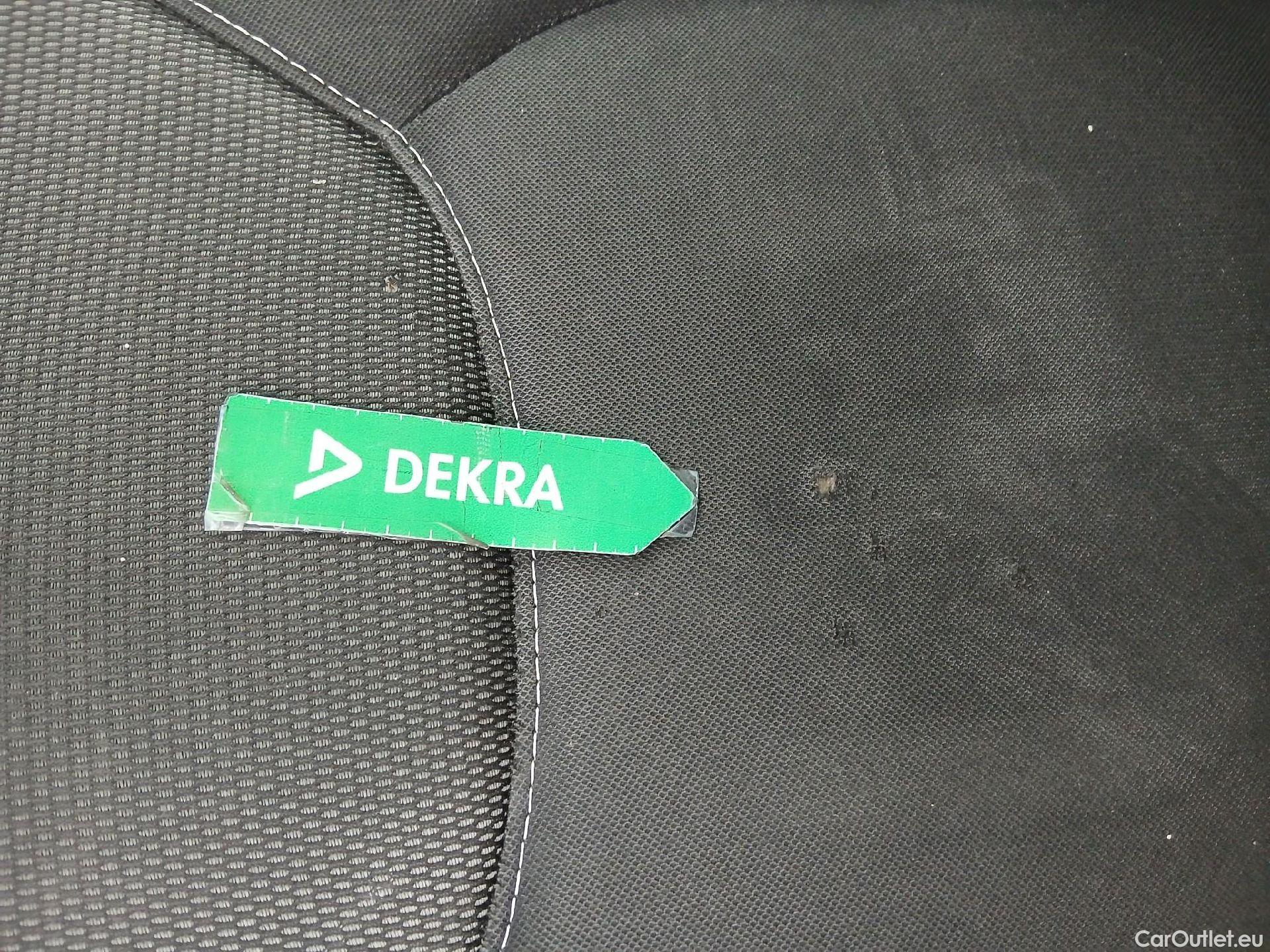  Renault  Clio RENAULT  / 2016 / 5P / berlina con portón Business dCi 55kW (75CV) -18 #13