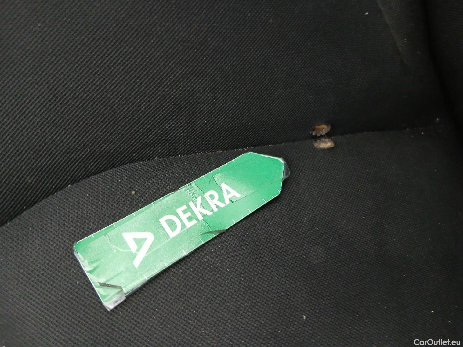  Renault  Clio RENAULT  / 2016 / 5P / berlina con portón Business dCi 55kW (75CV) -18 #14