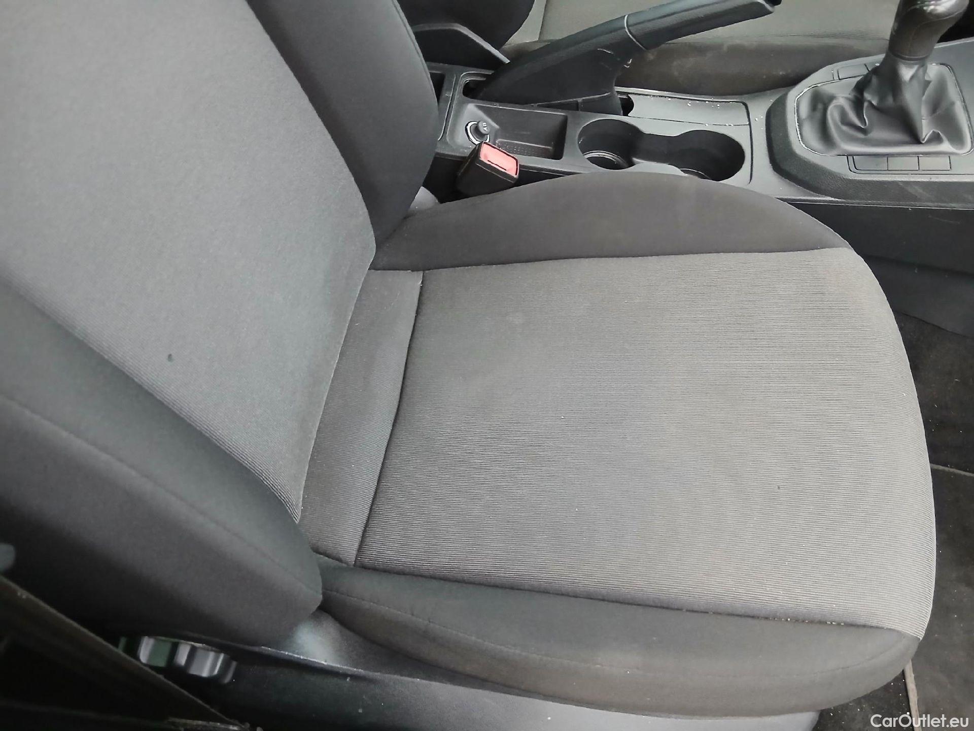  Seat  Ibiza SEAT  / 2017 / 5P / berlina con portón 1.0 MPI 59kW (80CV) Reference Plus(SP) #27