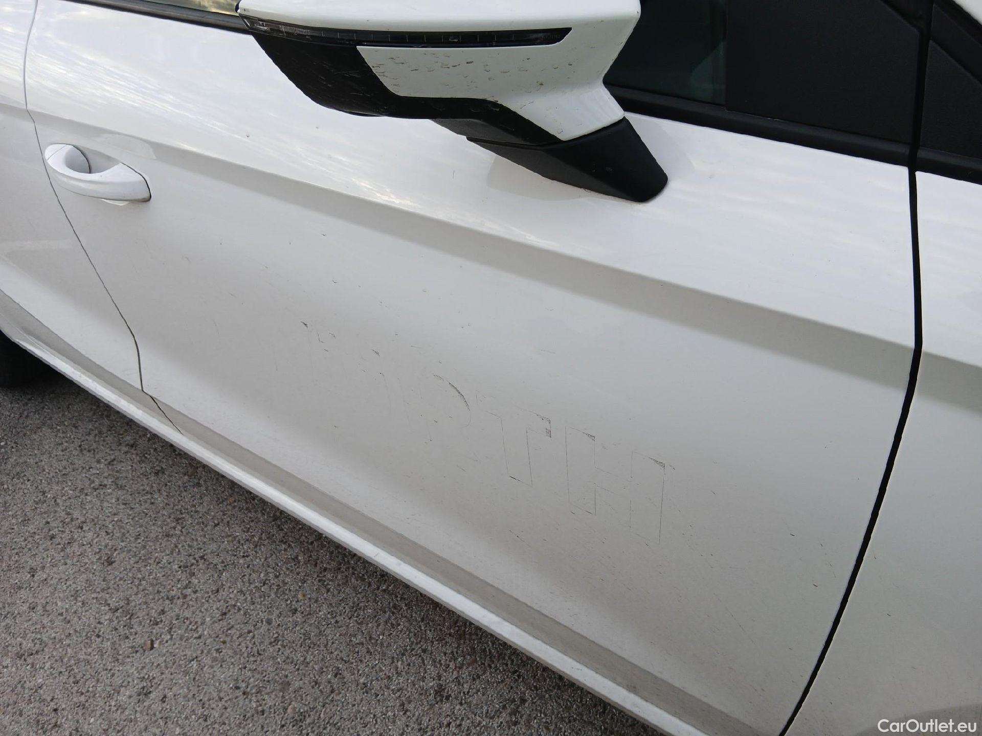  Seat  Ibiza SEAT  / 2017 / 5P / berlina con portón 1.0 MPI 59kW (80CV) Reference Plus(SP) #23