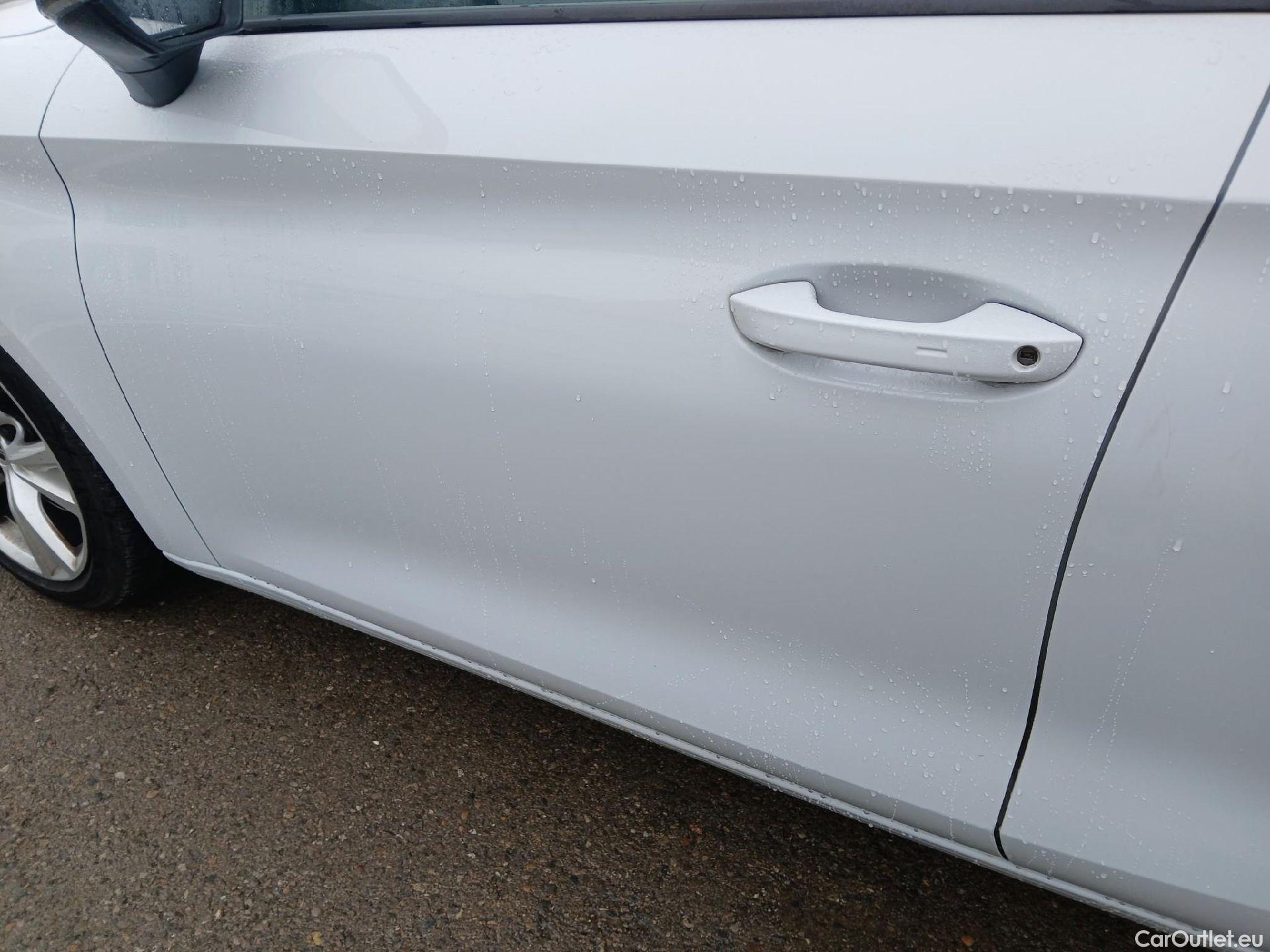  Seat  Leon SEAT Nuevo León / 2020 / 5P / familiar SP 1.5 eTSI 110kW DSG S&S FR Go L(SP) #13