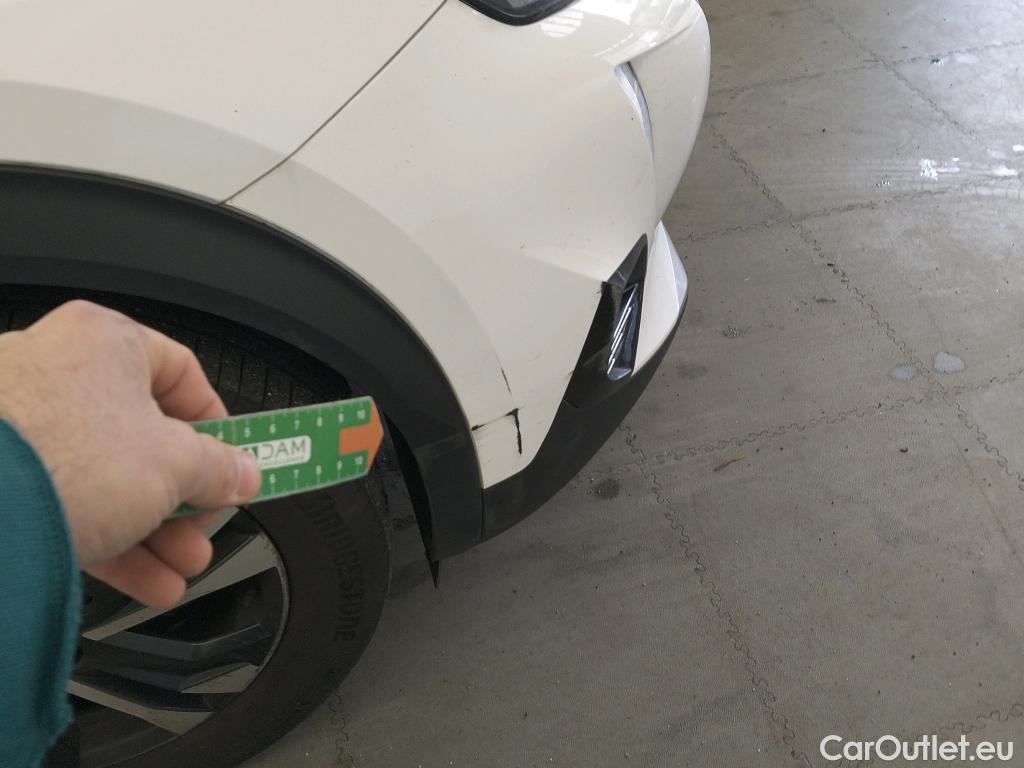  Peugeot  2008 PEUGEOT  / 2019 / 5P / todoterreno Allure Pack BlueHDI 81kW (110CV) (AC) #16