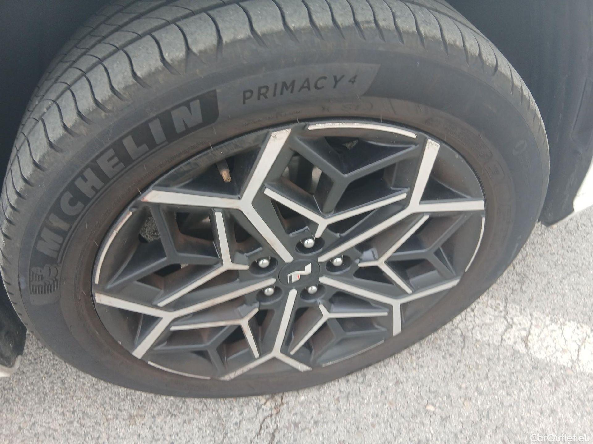  Hyundai  Tucson HYUNDAI  / 2020 / 5P / todoterreno 1.6 TGDI 169kW (230CV) HEV N-Line Sky AT #44