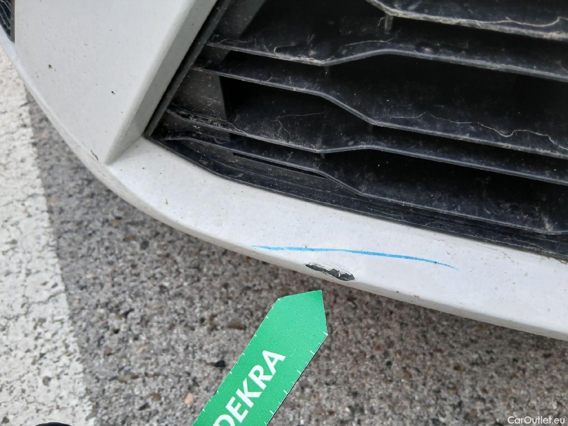  Seat  Ibiza SEAT  / 2017 / 5P / berlina con portón 1.0 MPI 59kW (80CV) Reference Plus(SP) #2