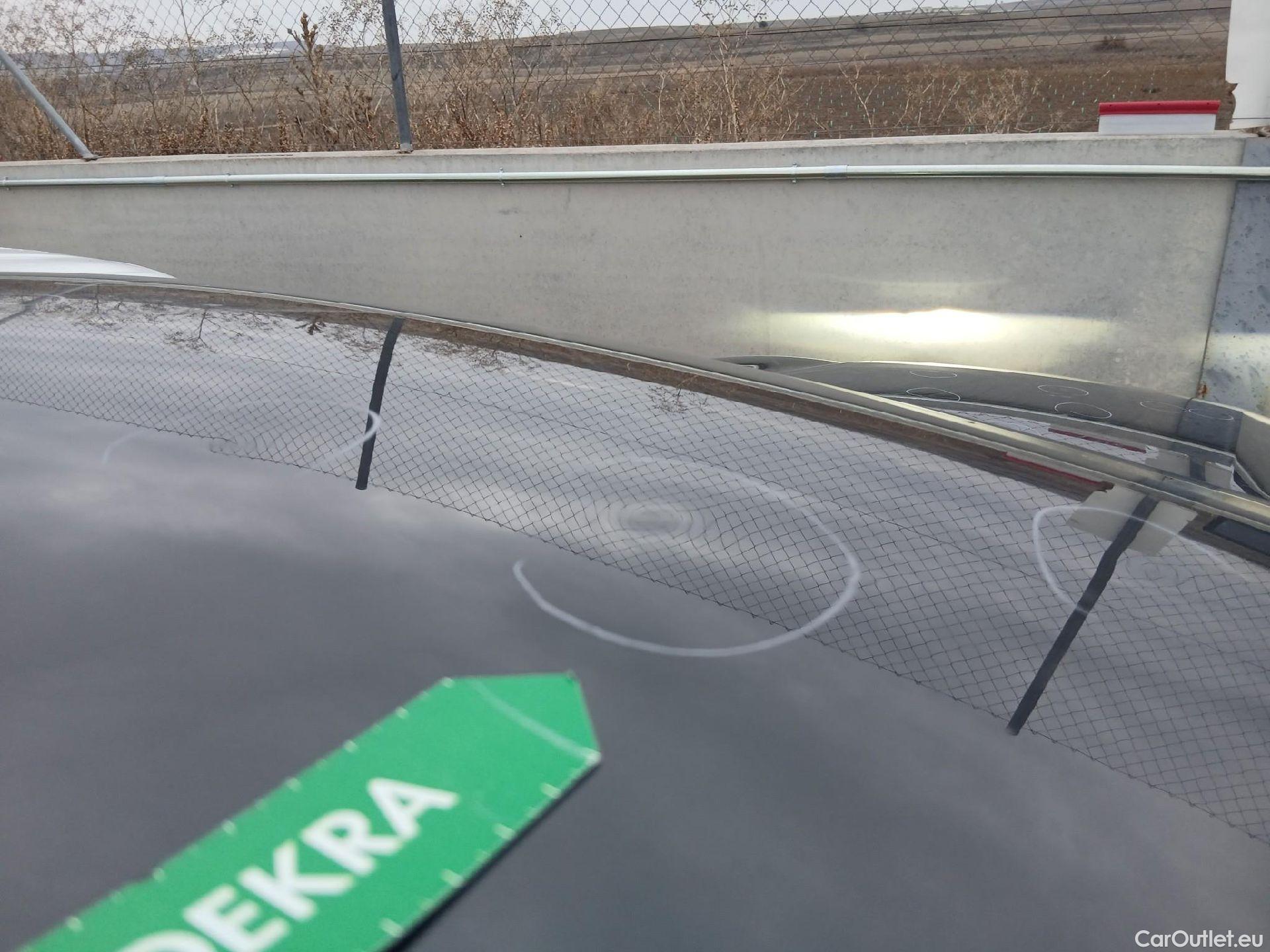  KIA  XCeed KIA  1.6 GDi PHEV 104kW (141CV) eDrive (AC) #53