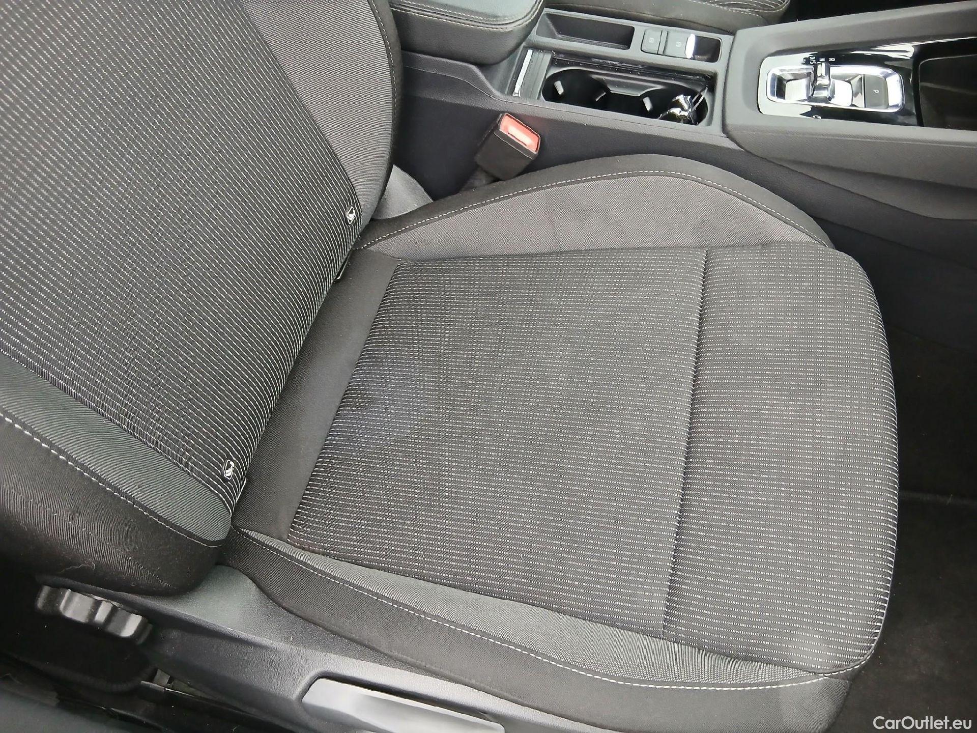  Skoda  Octavia SKODA  / 2020 / 5P / familiar Combi 2.0 TDI 110kW(150CV) DSG Ambition #33