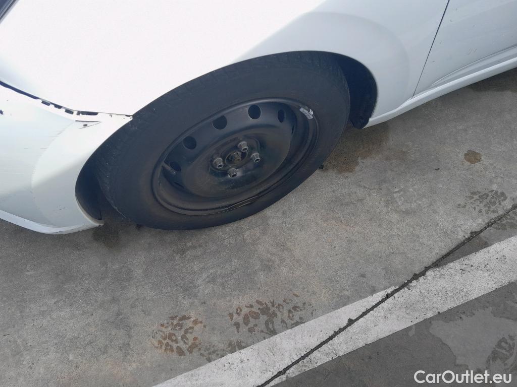  Nissan  Micra NISSAN  / 2017 / 5P / berlina con portón IG-T 74 kW (100 CV) E6D Visia+ #43