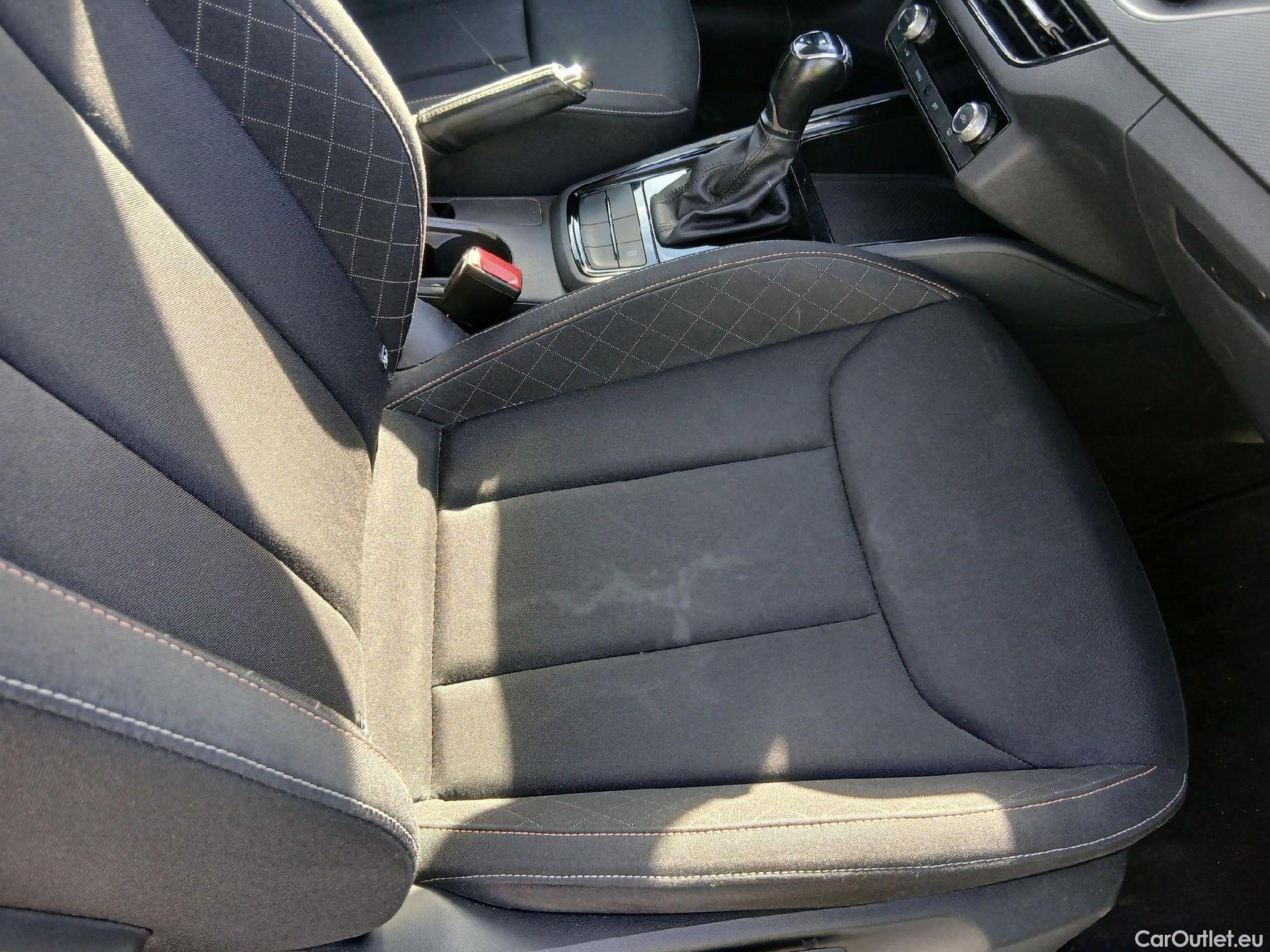  Skoda  KAMIQ SKODA  1.0 TSI 81kW (110CV) DSG Ambition (CX) #34