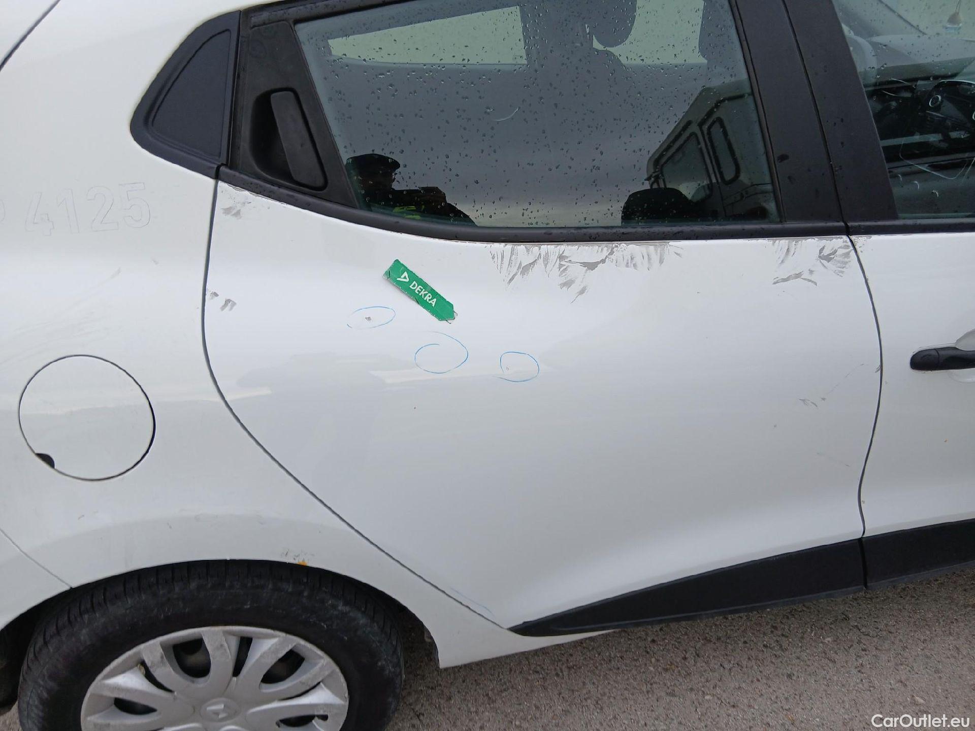  Renault  Clio RENAULT  / 2016 / 5P / berlina con portón Business dCi 55kW (75CV) -18 #33