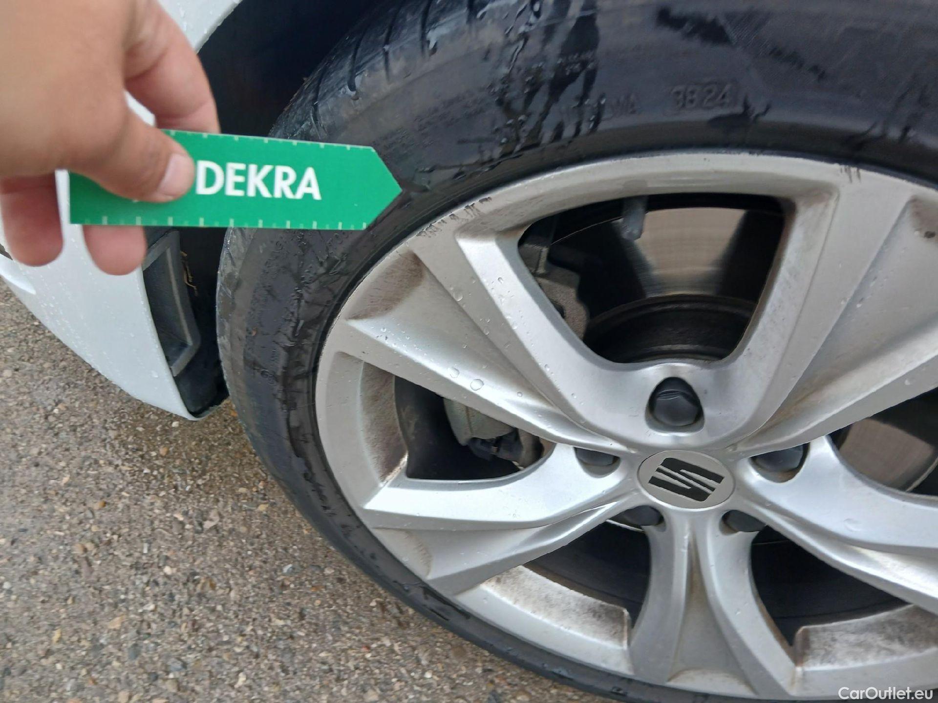  Seat  Leon SEAT Nuevo León / 2020 / 5P / familiar SP 1.5 eTSI 110kW DSG S&S FR Go L(SP) #11