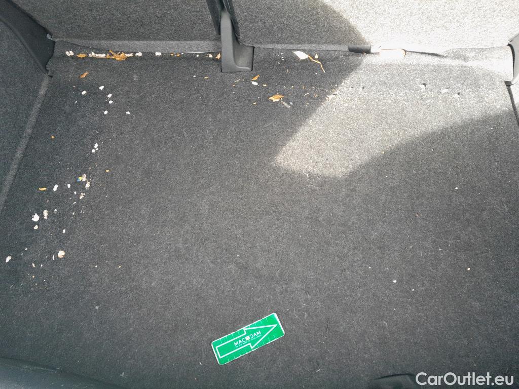  Nissan  Micra NISSAN  / 2017 / 5P / berlina con portón IG-T 74 kW (100 CV) E6D Visia+ #20