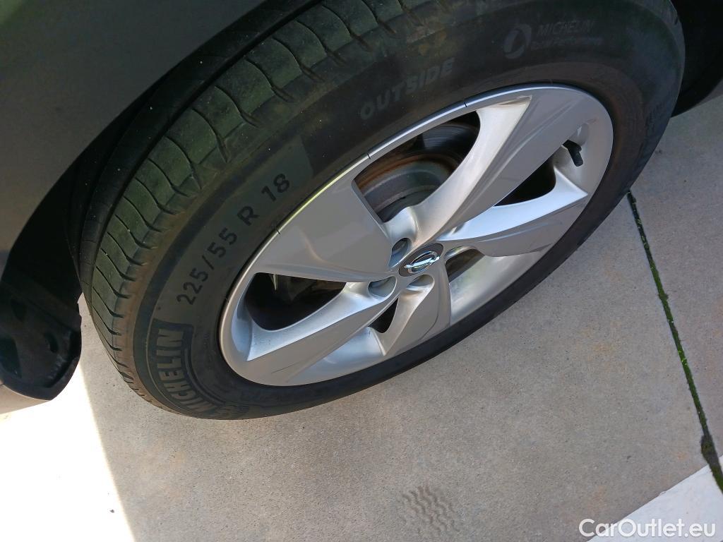  Opel   Grandland X OPEL PHEV / 2017 / 5P / todoterreno 1.6 Turbo Edition Auto 4x2 #25