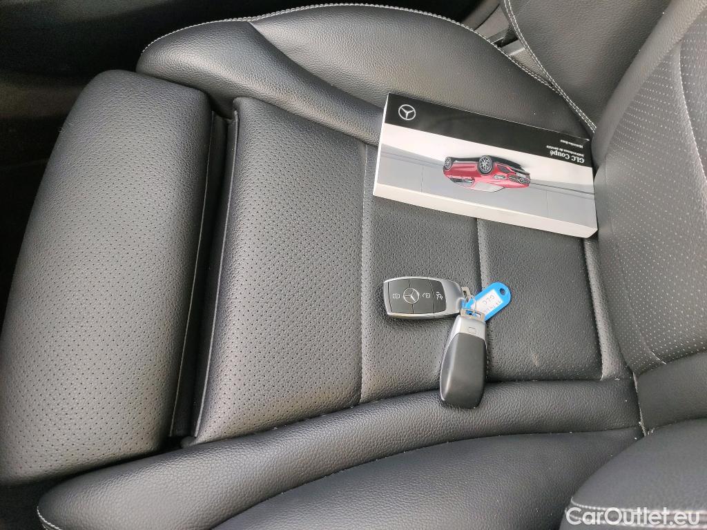  Mercedes  G-Klasee MERCEDES-BENZ GLC Coupé / 2019 / 5P / coupé GLC 300 de 4MATIC #16