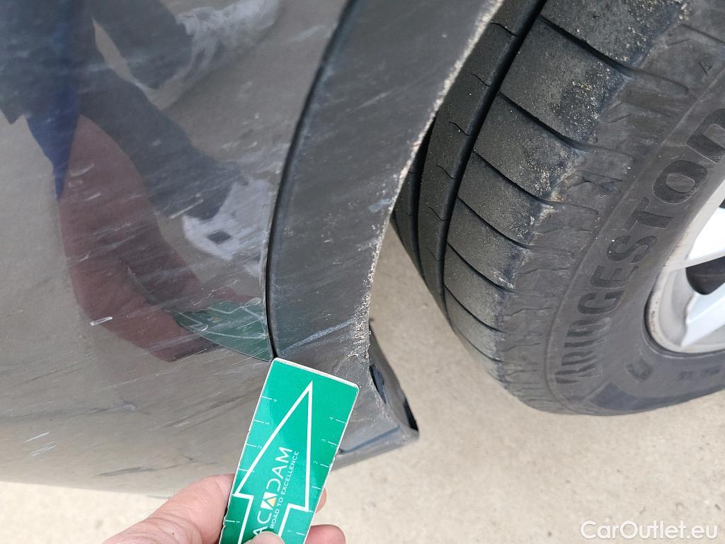  Bmw  X1 BMW  / 2019 / 5P / todoterreno sDrive18i #19