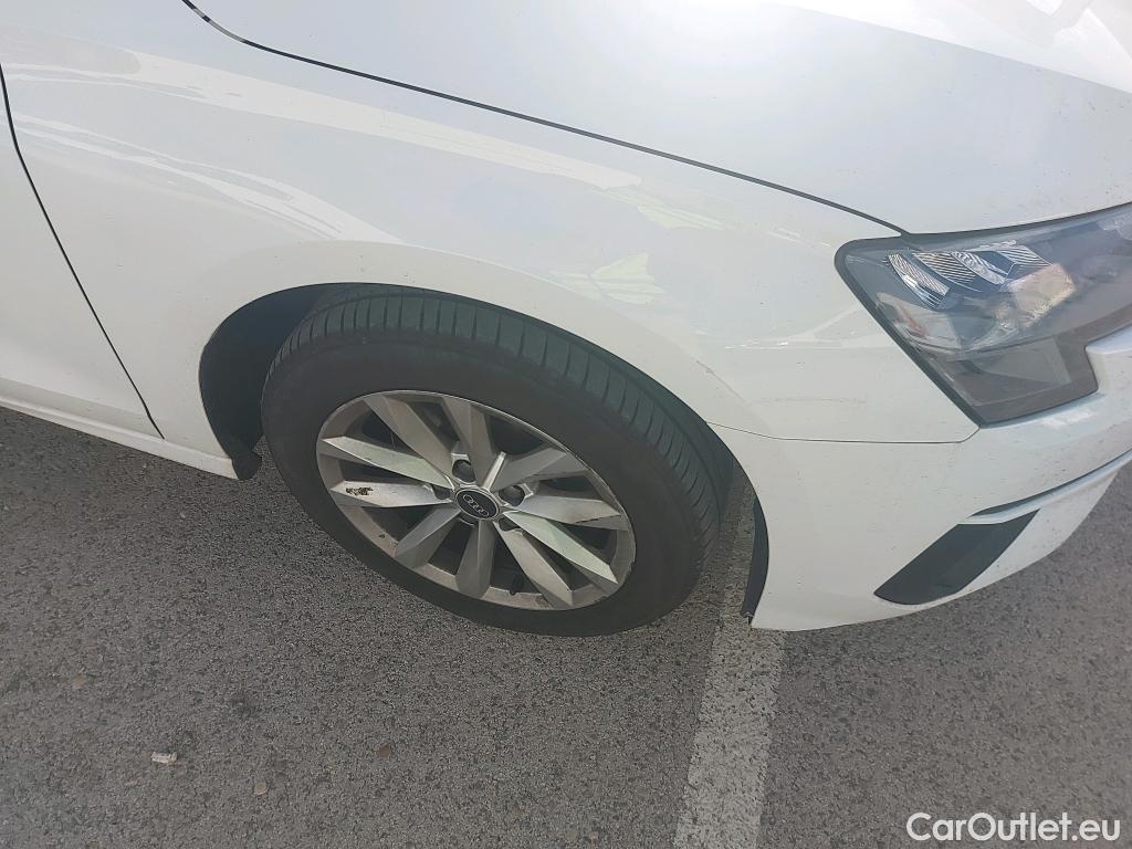  Audi  A3 AUDI  / 2020 / 4P / sedán Sedan 30 TFSI 81kW (110CV) S tronic #6