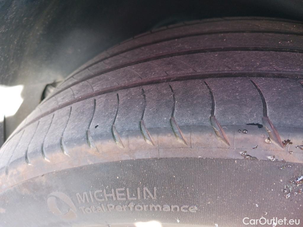  Opel   Grandland X OPEL PHEV / 2017 / 5P / todoterreno 1.6 Turbo Edition Auto 4x2 #1