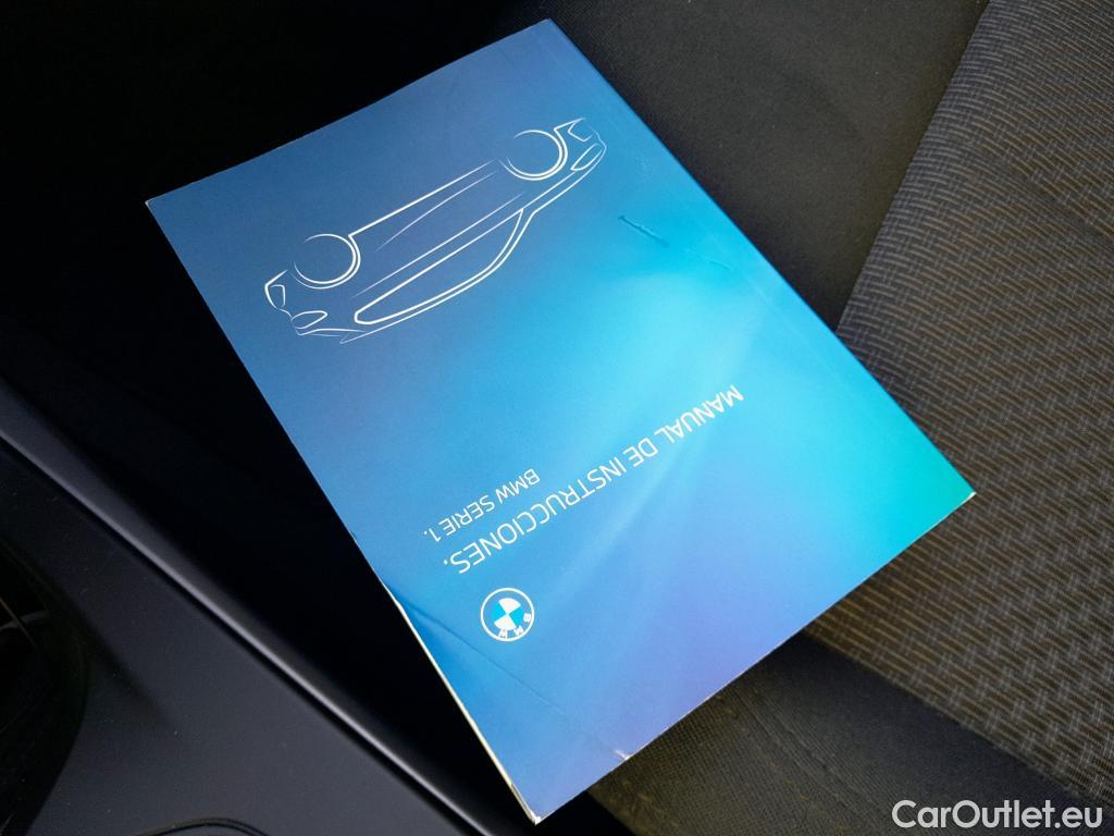  Bmw  Serie 1 BMW  / 2019 / 5P / berlina con portón 116d #6