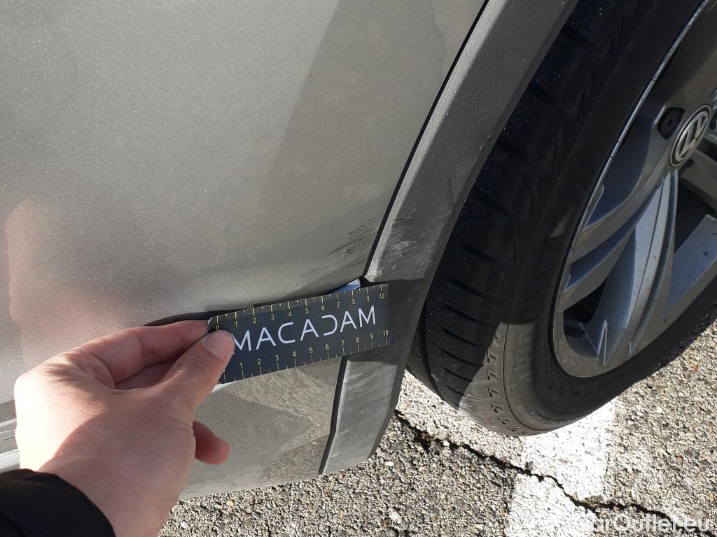  Volkswagen  Tiguan VOLKSWAGEN  / 2016 / 5P / todoterreno Advance 2.0 TDI 110kW (150CV) DSG #31