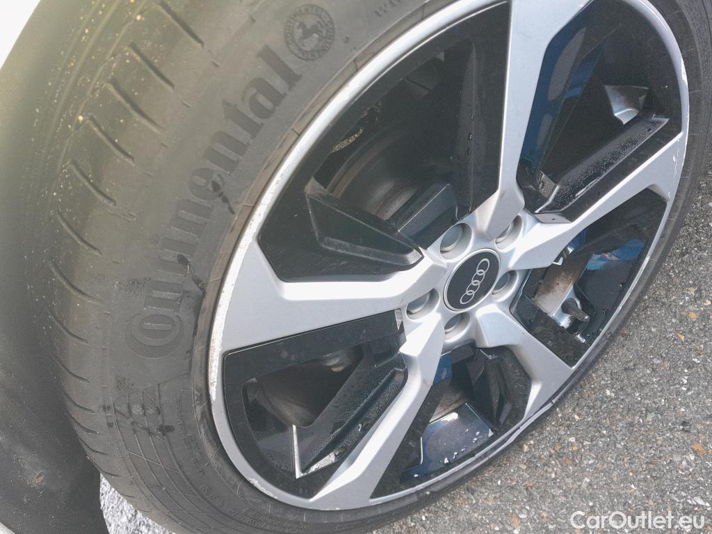  Audi  A1 Sportback AUDI A1 / 2018 / 5P / berlina con portón Sportback Adrenalin 30 TFSI 81kW (116CV)(SP) #6