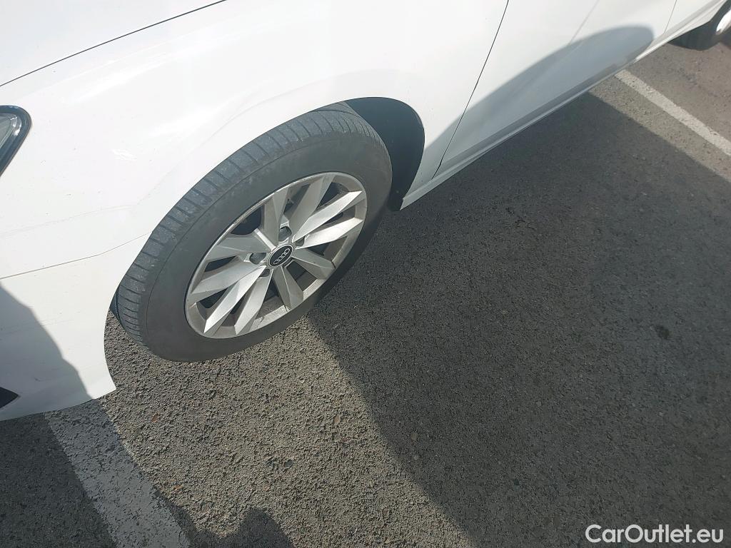  Audi  A3 AUDI  / 2020 / 4P / sedán Sedan 30 TFSI 81kW (110CV) S tronic #3