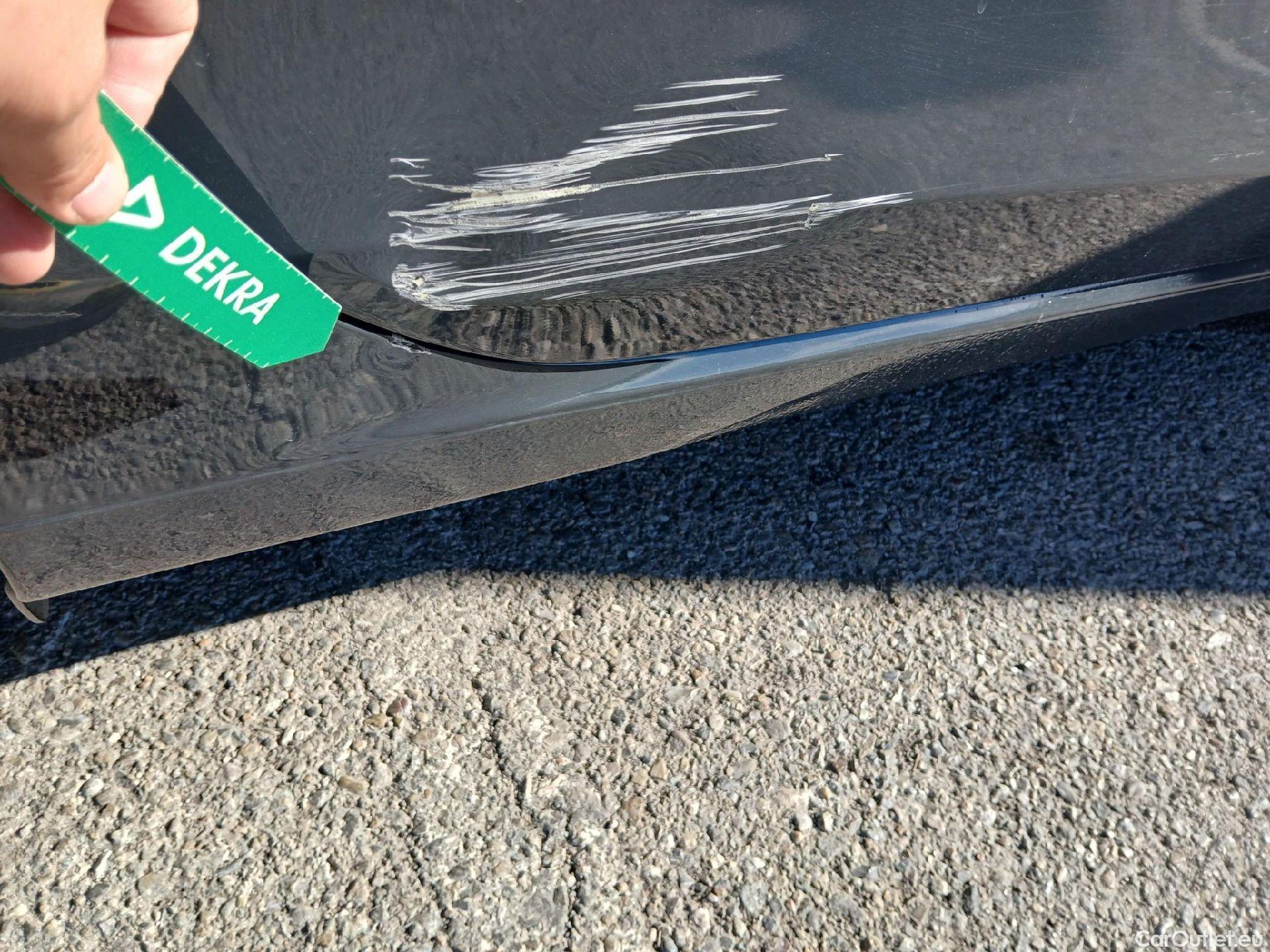  Volkswagen  Golf  VOLKSWAGEN / 2020 / 5P / berlina con portón Life 1.0 eTSI 81kW (110CV) DSG #16