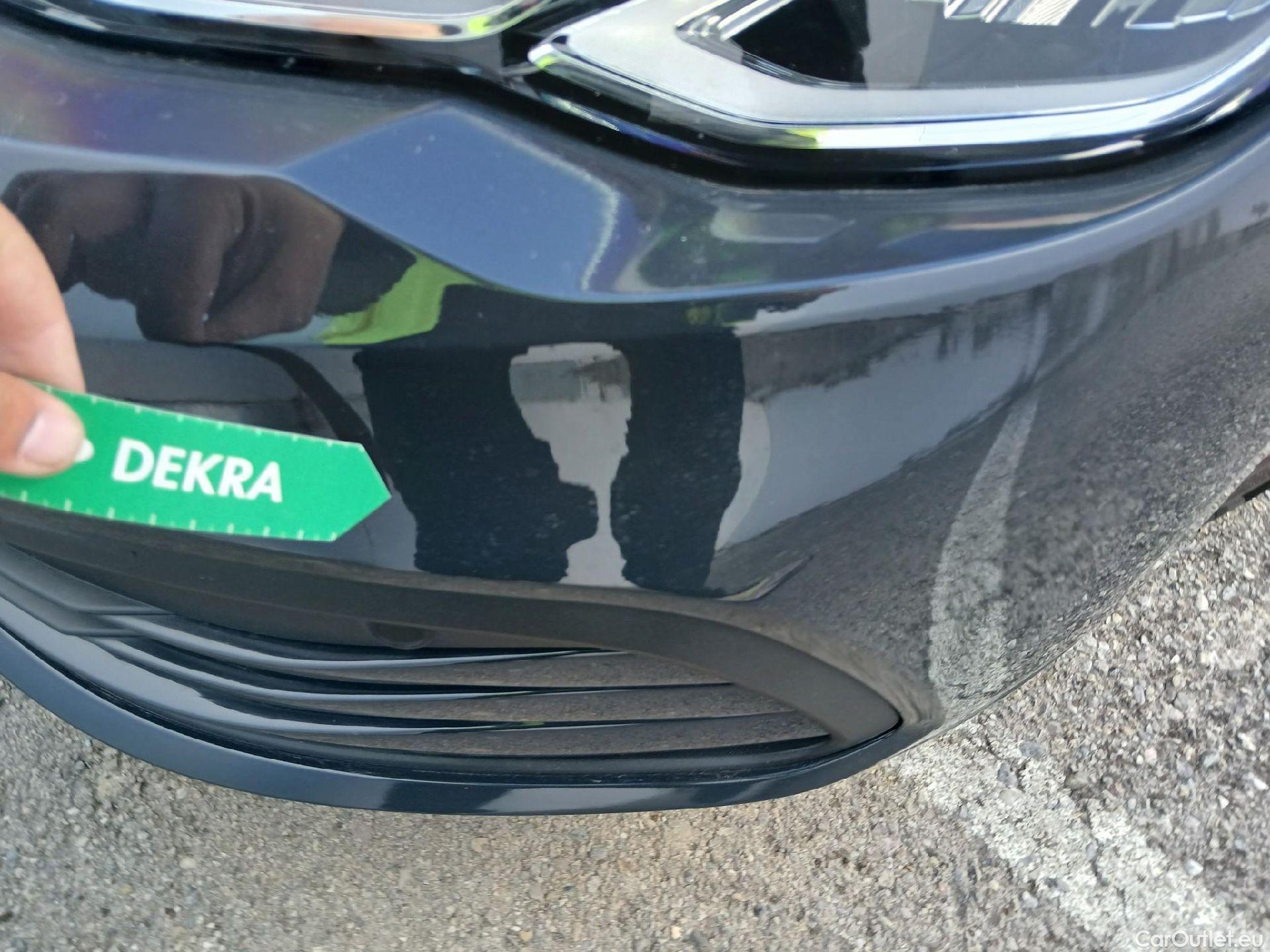  Volkswagen  Golf  VOLKSWAGEN / 2020 / 5P / berlina con portón Life 1.0 eTSI 81kW (110CV) DSG #3