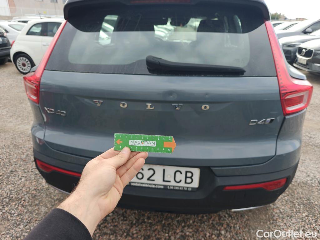  Volvo  XC 40 VOLVO XC40 / 2017 / 5P / todoterreno 2.0 D4 AWD R-Design Auto #3