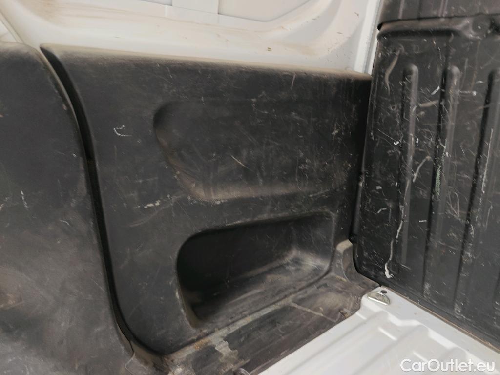  Peugeot  Partner PEUGEOT  / 2018 / 4P / furgón derivado de turismo Premium Standard 600kg BlueHDi 73kW (AC) #9