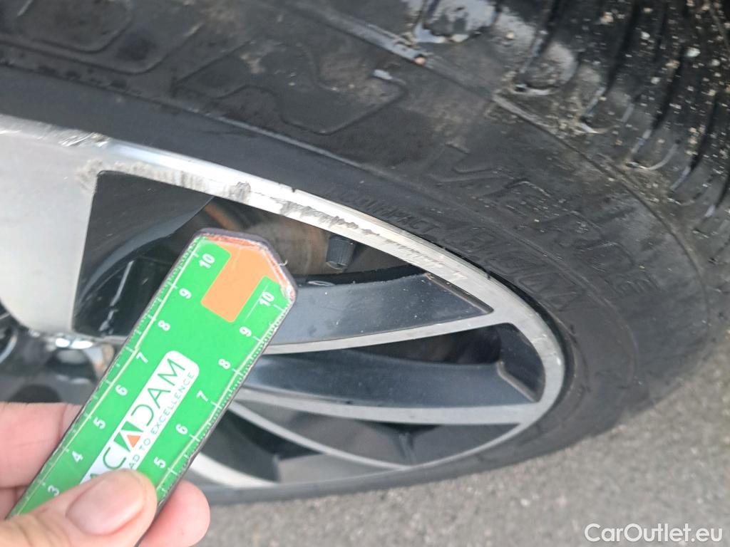  Volvo  XC90 VOLVO  / 2019 / 5P / todoterreno 2.0 B5 D AWD Inscription Auto #4