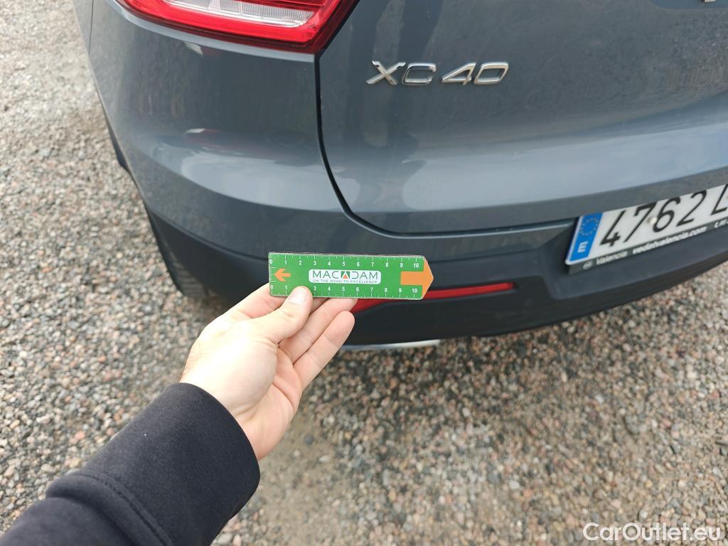  Volvo  XC 40 VOLVO XC40 / 2017 / 5P / todoterreno 2.0 D4 AWD R-Design Auto #46