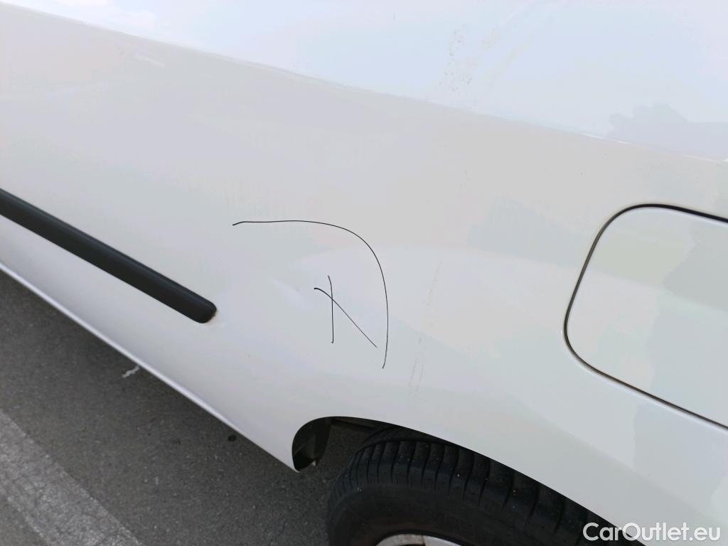  Nissan  NV200 NISSAN NV250 / 2019 / 4P / furgón 1.5dCi 66kW (90CV) BASIC #4