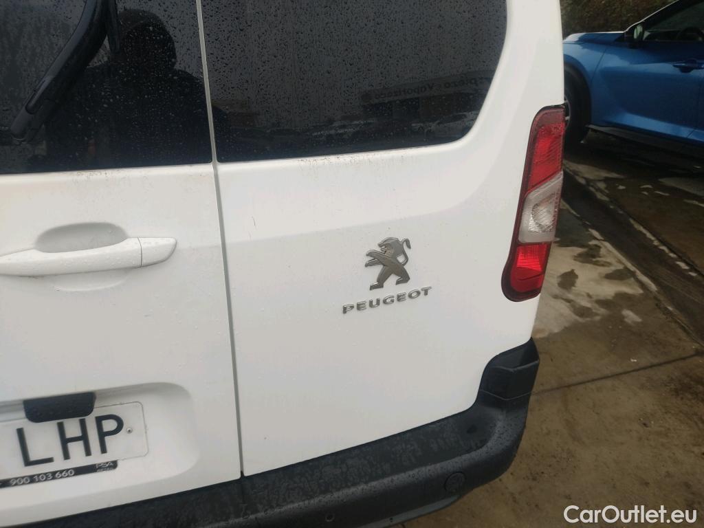  Peugeot  RIFTER PEUGEOT  / 2018 / 5P / monovolumen compacto Active Long BlueHDi 73kW #5