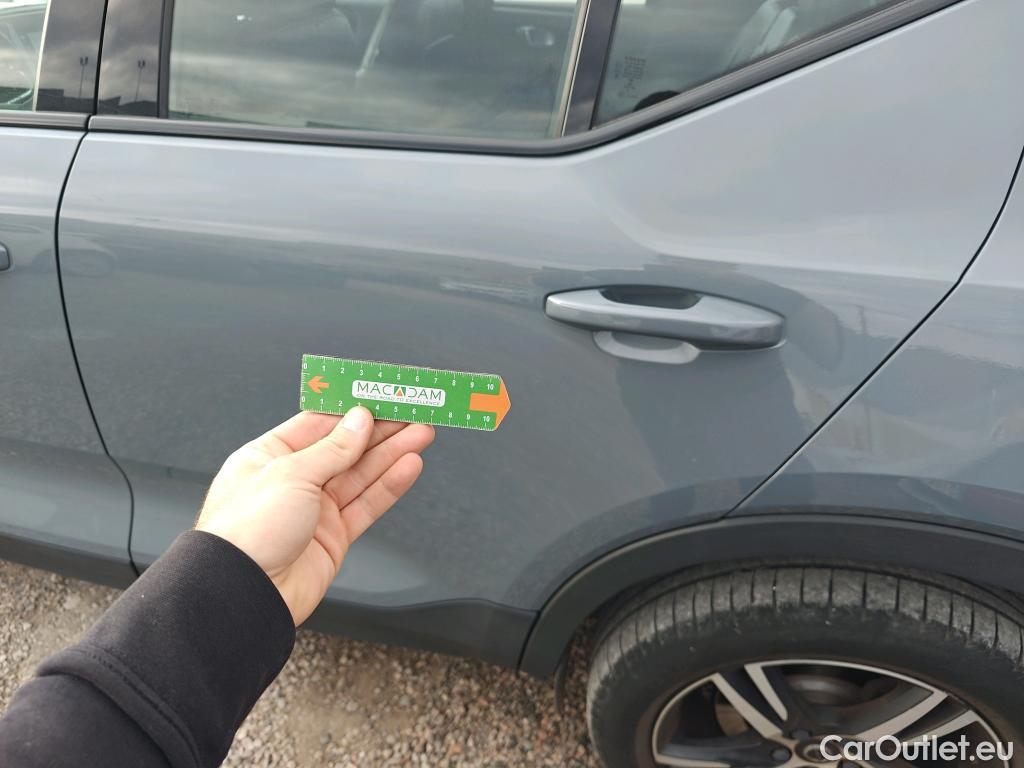  Volvo  XC 40 VOLVO XC40 / 2017 / 5P / todoterreno 2.0 D4 AWD R-Design Auto #33