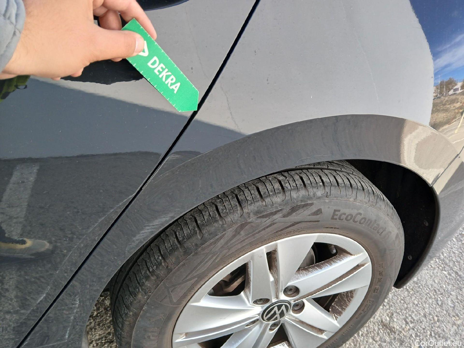  Volkswagen  Golf  VOLKSWAGEN / 2020 / 5P / berlina con portón Life 1.0 eTSI 81kW (110CV) DSG #10