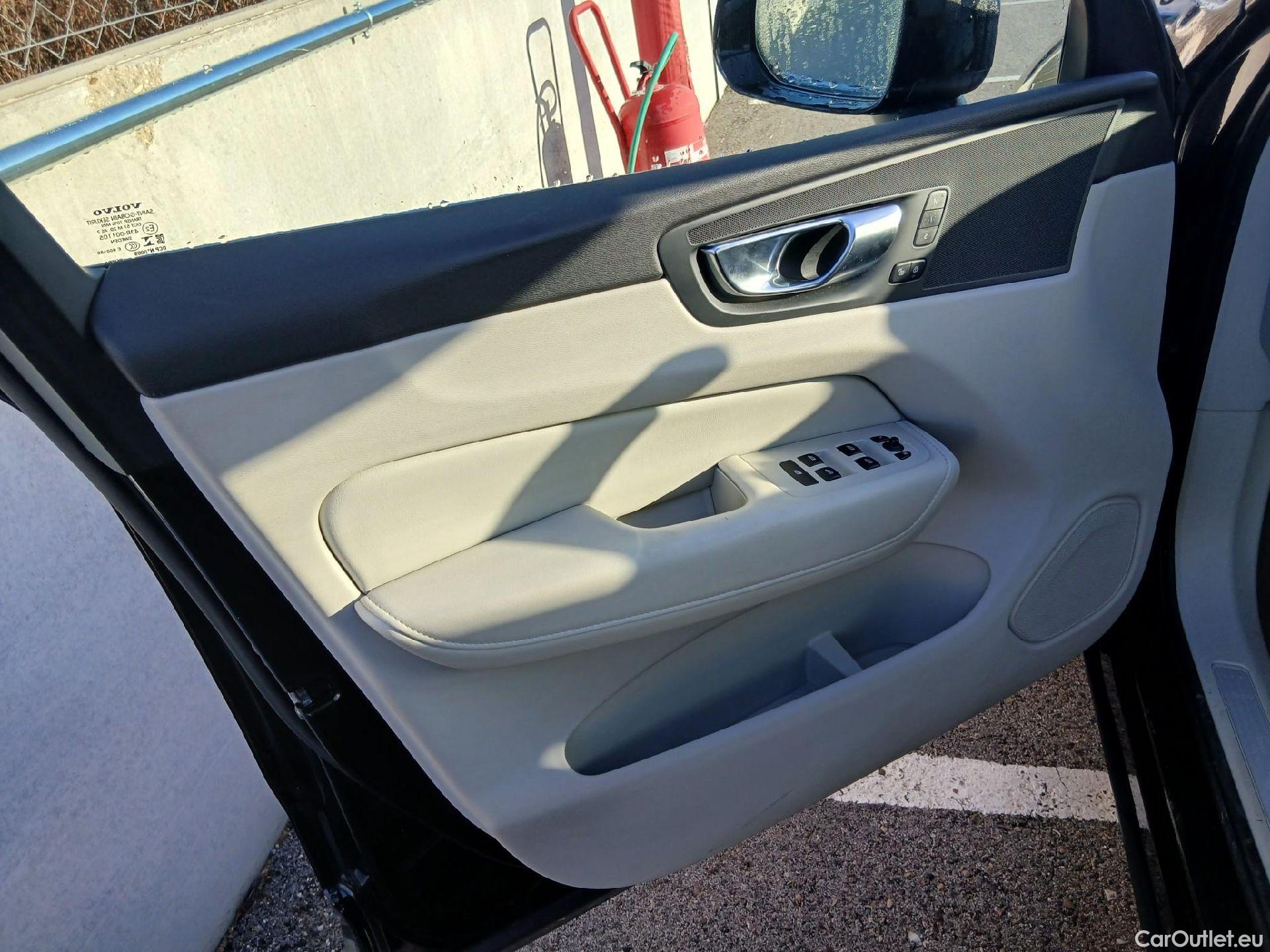  Volvo  XC60 VOLVO  / 2017 / 5P / todoterreno 2.0 B4 D AWD Inscription Auto #5