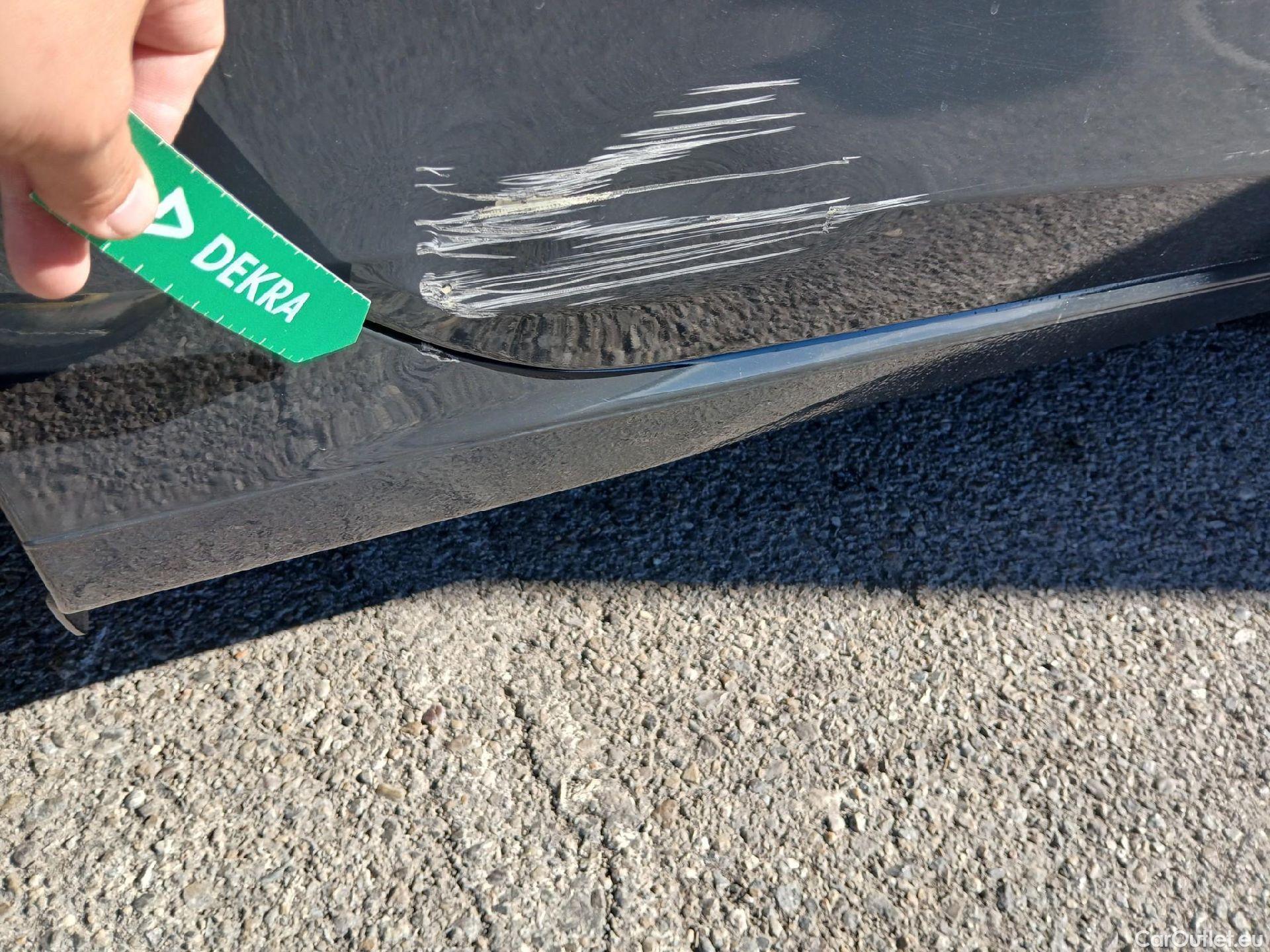  Volkswagen  Golf  VOLKSWAGEN / 2020 / 5P / berlina con portón Life 1.0 eTSI 81kW (110CV) DSG #17