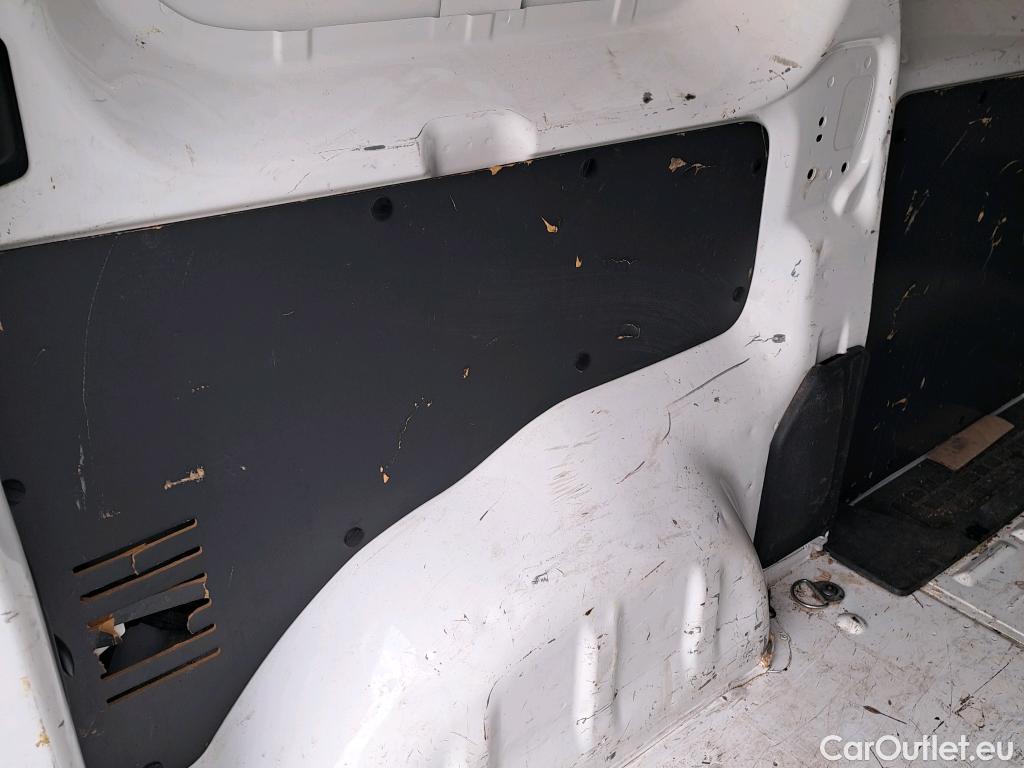  Citroen  Jumpy CITROEN  / 2016 / 4P / furgón Talla M BlueHDi 100 S&S 6v Control #34