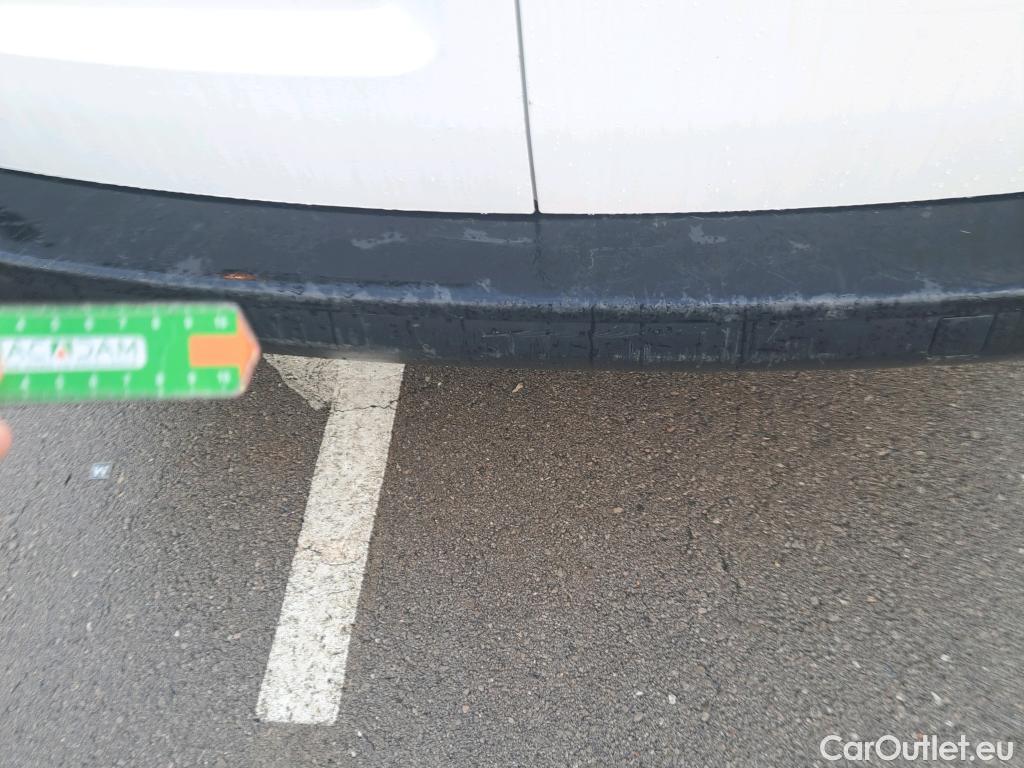  Peugeot  Expert PEUGEOT  / 2016 / 4P / furgón Furgón Pro BlueHDi 90KW (120) Standard #17