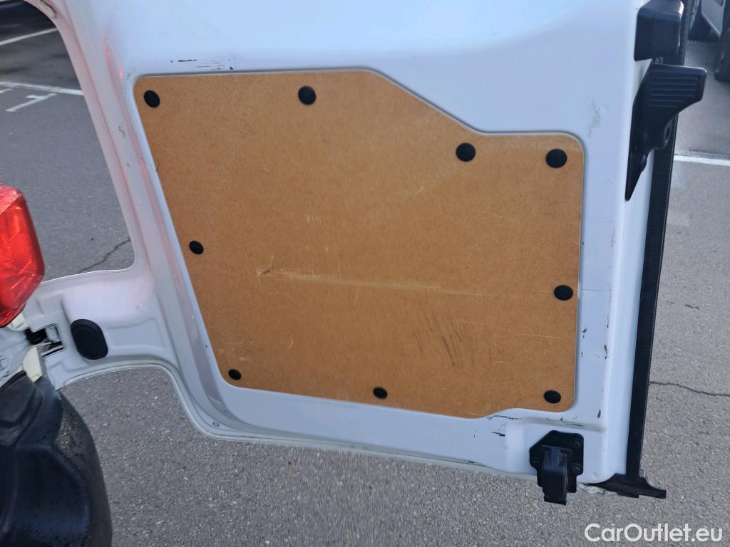  Peugeot  Expert PEUGEOT  / 2016 / 4P / furgón Furgón Pro BlueHDi 90KW (120) Standard #19