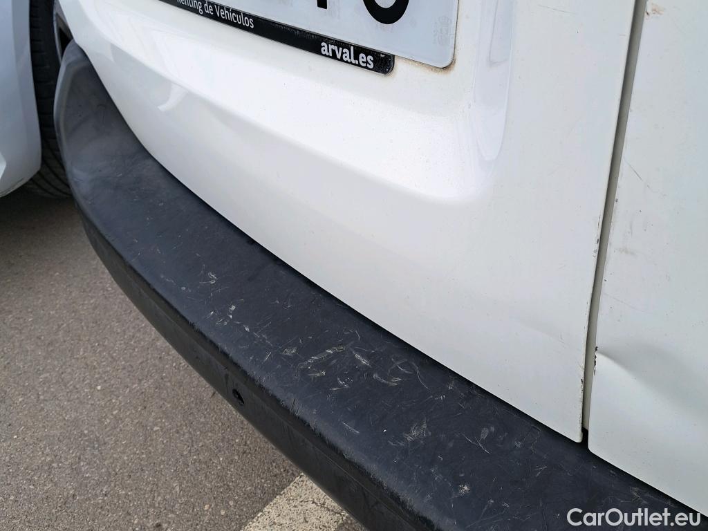  Citroen  Jumpy CITROEN  / 2016 / 4P / furgón Talla M BlueHDi 100 S&S 6v Control #16