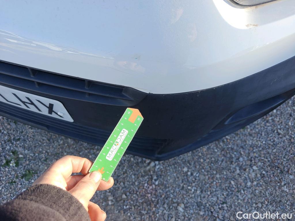  Citroen  Berlingo CITROEN  / 2018 / 4P / combi Talla M BlueHDi 100 S&S LIVE (AC) #20