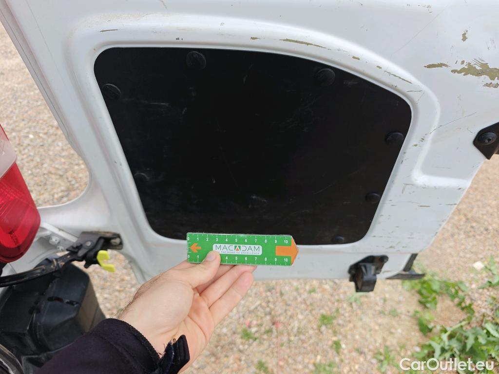  Peugeot  Partner PEUGEOT  / 2018 / 4P / furgón derivado de turismo Premium Standard 600kg BlueHDi 73kW (AC) #79