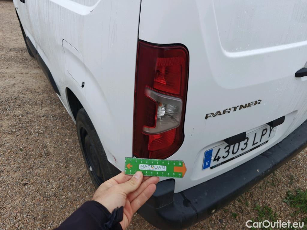  Peugeot  Partner PEUGEOT  / 2018 / 4P / furgón derivado de turismo Premium Standard 600kg BlueHDi 73kW (AC) #21