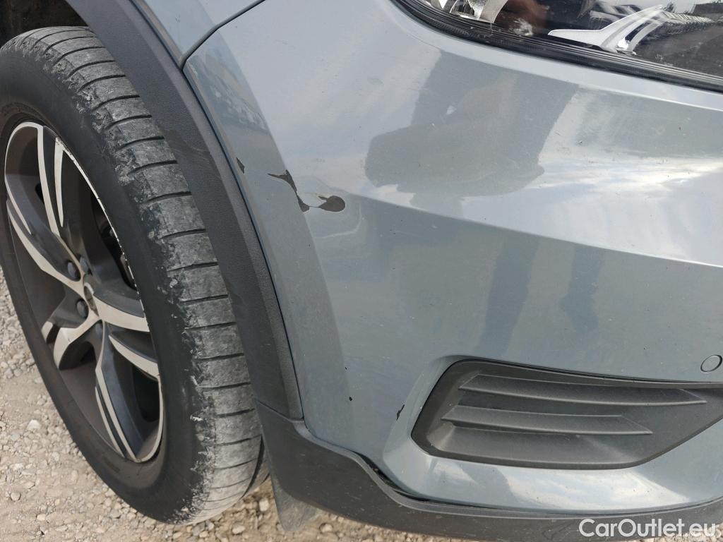  Volvo  XC 40 VOLVO XC40 / 2017 / 5P / todoterreno 2.0 D4 AWD R-Design Auto #21