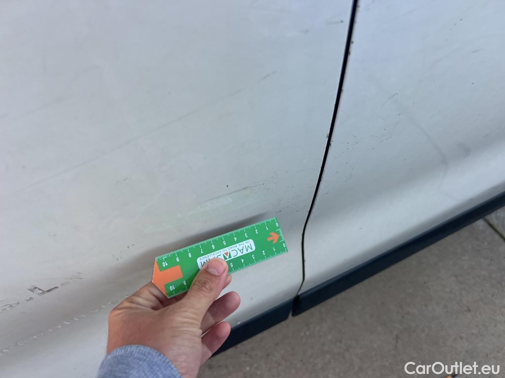  Opel  Vivaro OPEL  / 2019 / 4P / combi 1.5 Diésel 88kW (120CV) L Std Express #29