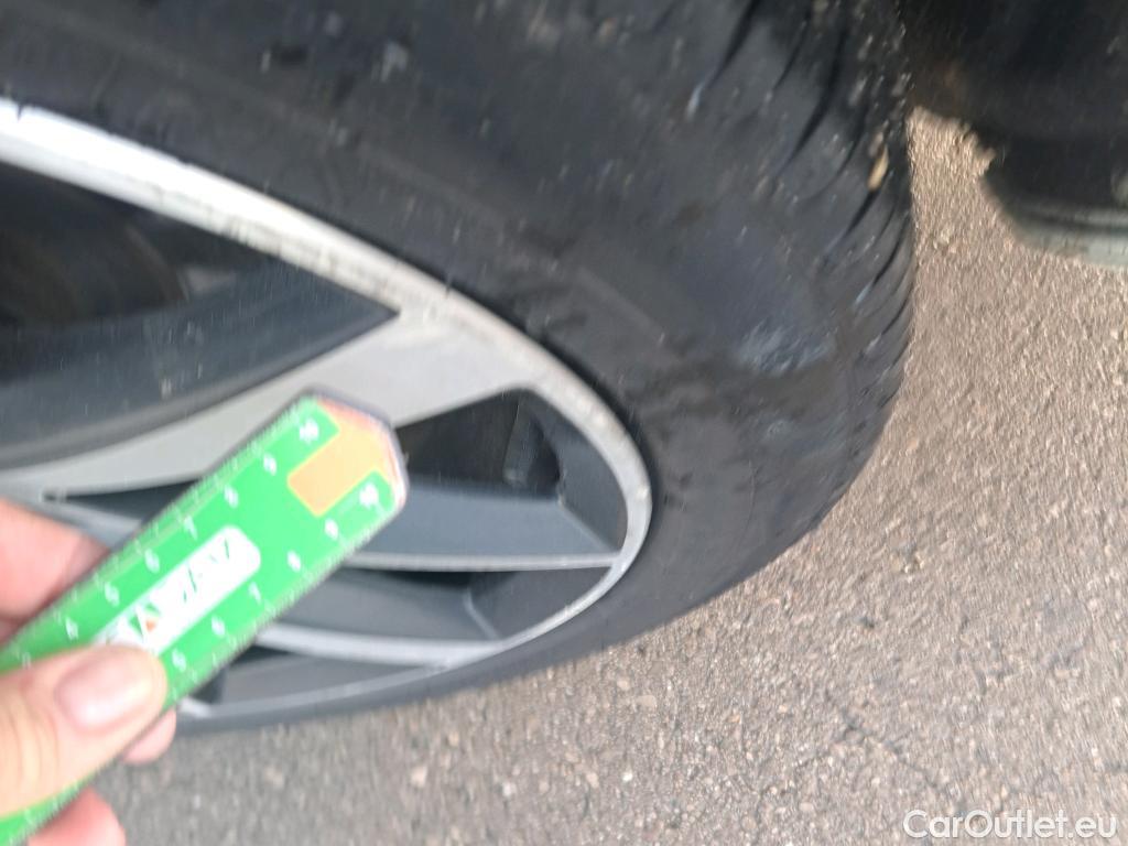  Volvo  XC90 VOLVO  / 2019 / 5P / todoterreno 2.0 B5 D AWD Inscription Auto #2