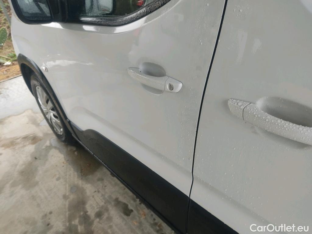  Peugeot  RIFTER PEUGEOT  / 2018 / 5P / monovolumen compacto Active Long BlueHDi 73kW #1